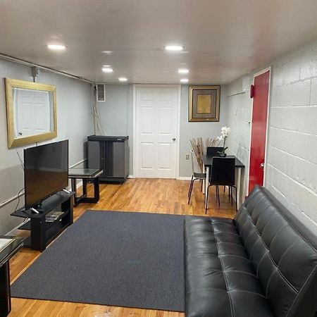The Elite Suite New York Exterior photo